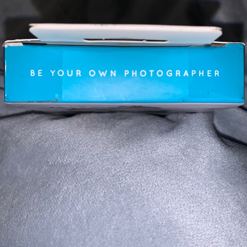 Wireless Smartphone Camera Remote - Picture 8 of 9